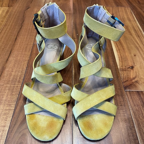 Gianni Bini Shoes - Gianni Bini yellow strappy sandals